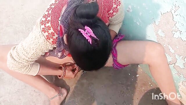 Big ass Indian girl enjoys a shaved pussy fuck in this explicit video