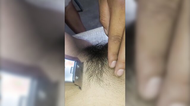 Neighbor helps shave beauty - Latina amateur xxx porno